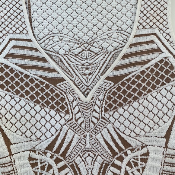 RVN Armor V-Neck Sheath Dress - Picture 11 of 13